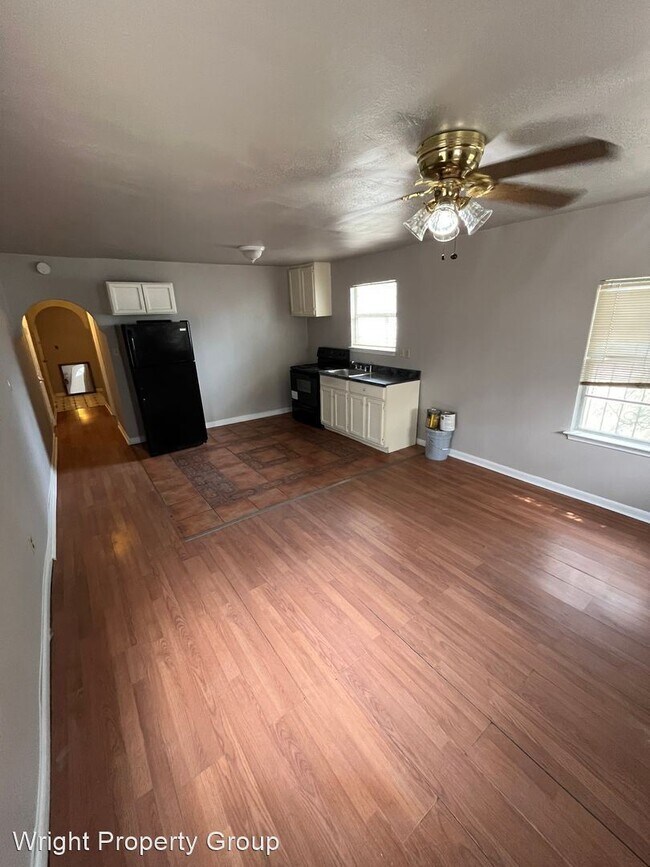 Building Photo - 1 br, 1 bath House - 1717 Montezuma Street