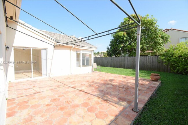 Foto del edificio - 15860 SW 77th St