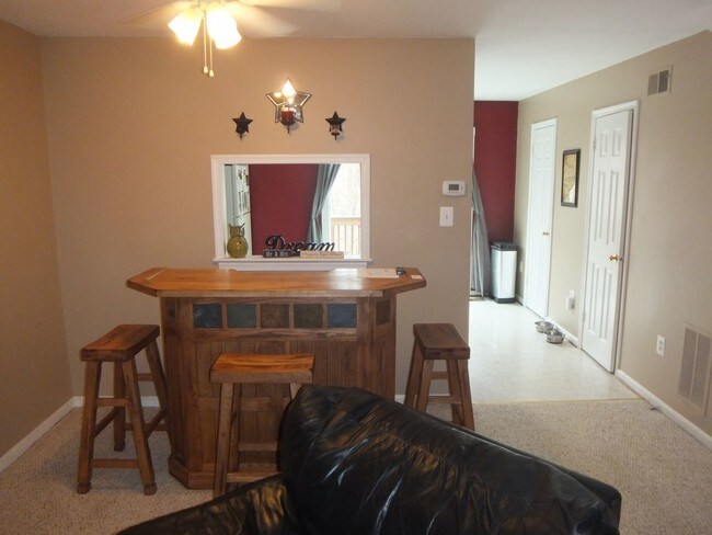 Building Photo - 15065 Maple Glen Ct