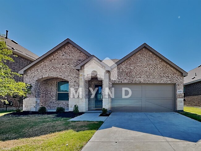 Foto del edificio - 4 br, 2.5 bath House - 5029 Salinger Dr