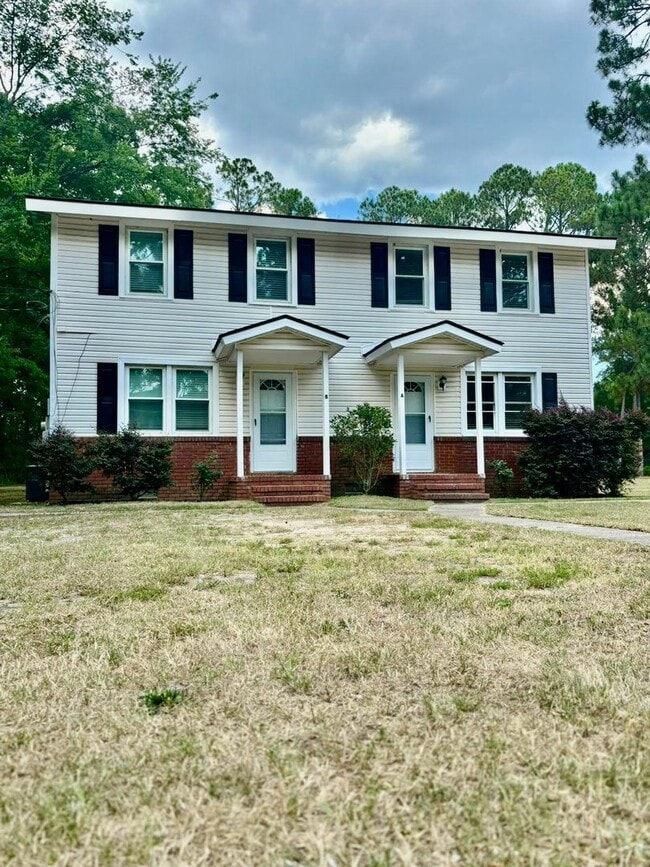 Building Photo - 3 Country Squire Ct