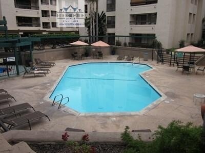 Foto del edificio - 6757 Friars Rd