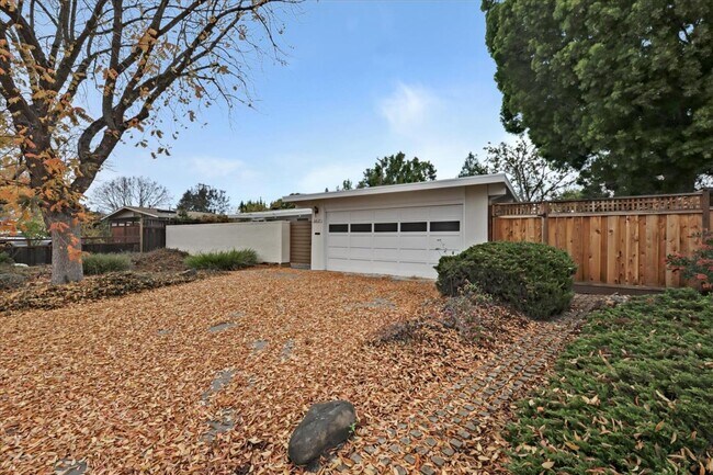 Building Photo - 3817 Corina Way