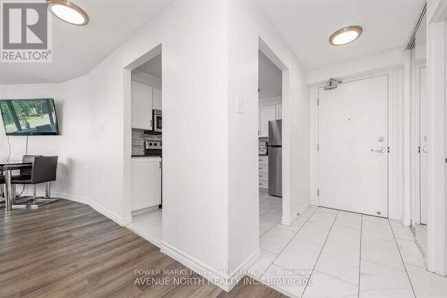 Photo du bâtiment - 1440 Heron Rd