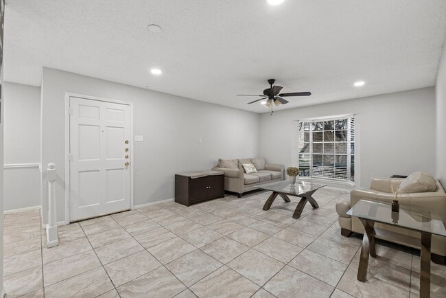 Photo - 7900 Westheimer Rd Apartment