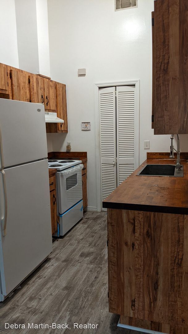 Foto del edificio - 2 br, 1 bath House - 2120 SW 70th Terrace