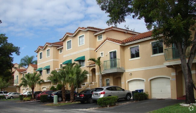 Building Photo - 3211 NW 126th Ave