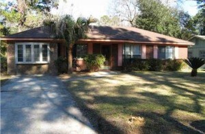 Building Photo - 2230 Bartlett Dr
