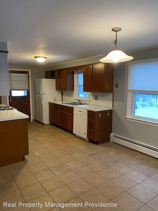 Building Photo - 4 br, 2 bath House - 55 Swallow Drive