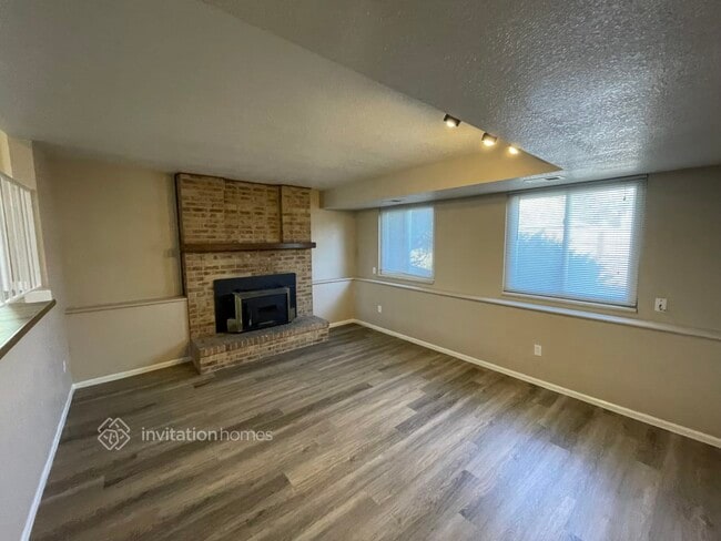 Building Photo - 11320 Grape Cir