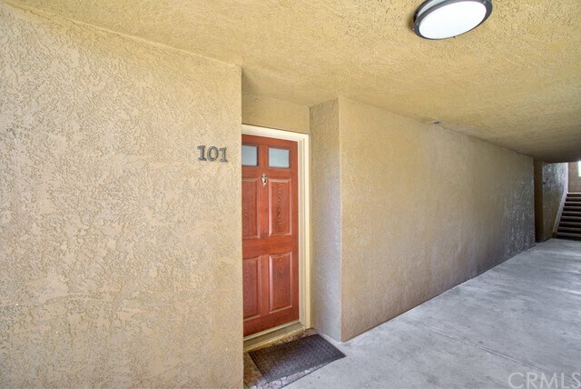 Building Photo - 2275 Del Mar Way