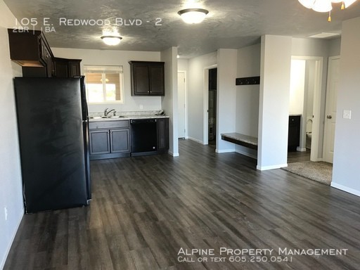 Building Photo - 105 E Redwood Blvd