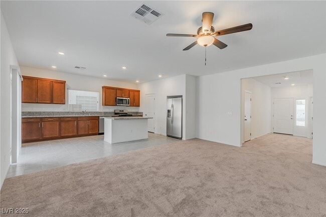 Building Photo - 10325 S Bronco St