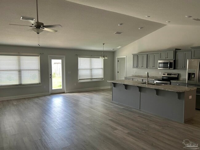 Foto del edificio - 3538 Campfire Way