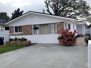 Building Photo - 2126 NW 47th St