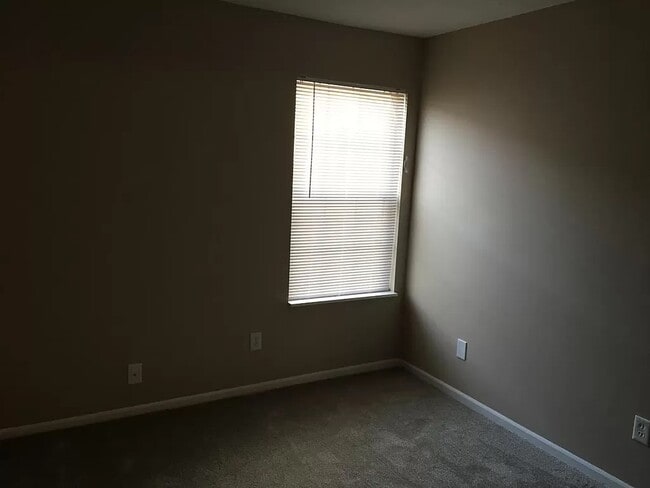 Building Photo - 4551 Tarragon Dr
