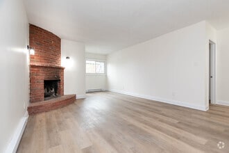 Building Photo - 73 Roncesvalles Ave