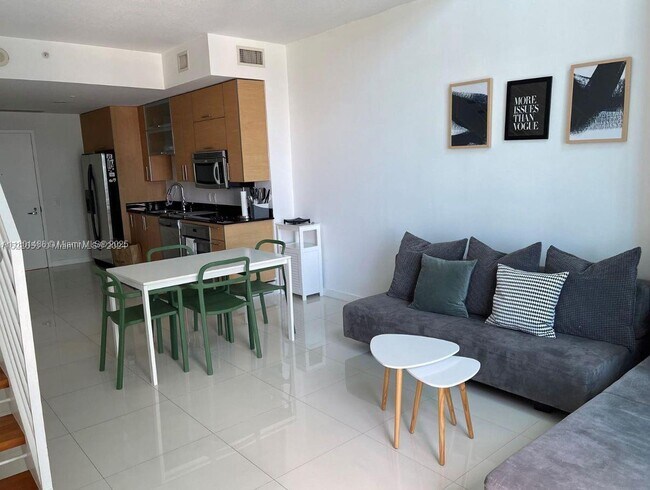 Foto del edificio - 60 SW 13th St