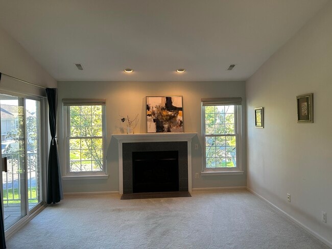 Building Photo - 4392 Berkshire Dr