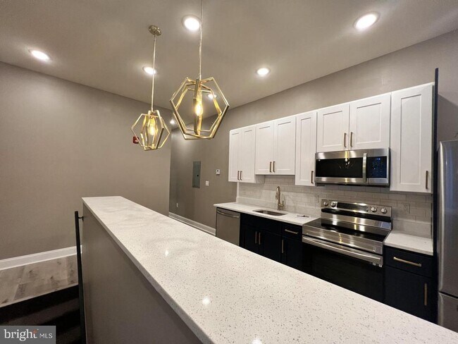 Foto del edificio - 1429 W Diamond St