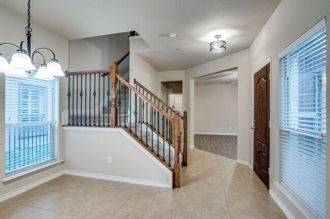 Foto del edificio - Sophisticated Townhome Ready to Move In!