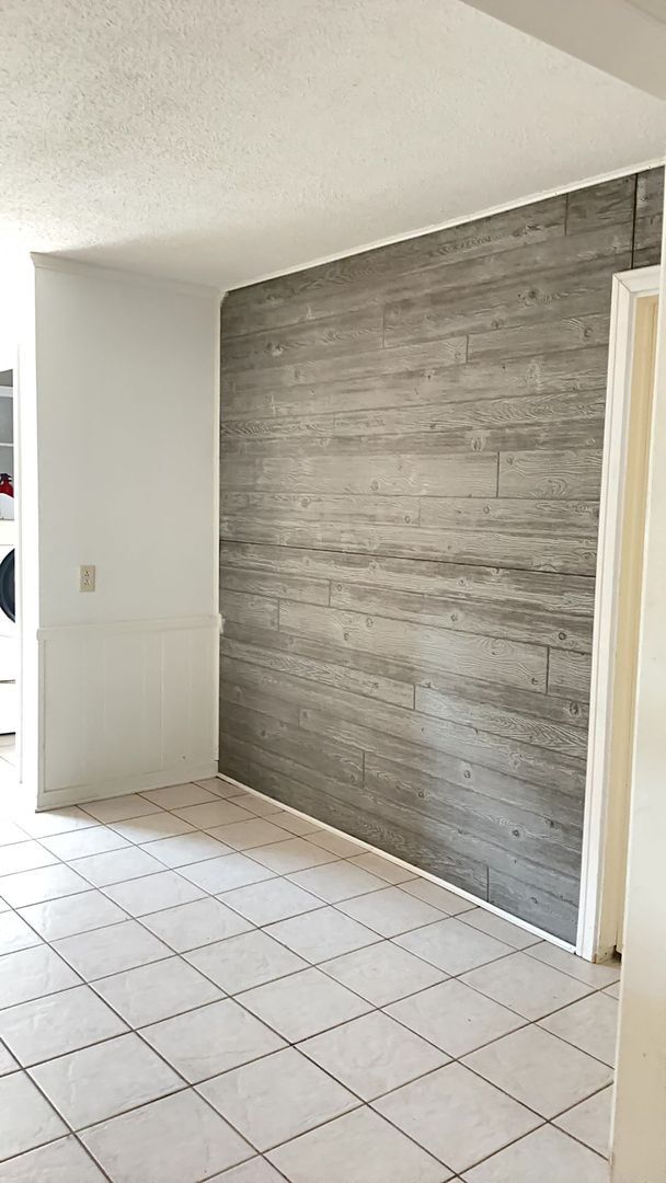 Foto del edificio - 4-bedroom, 2-bathroom home!