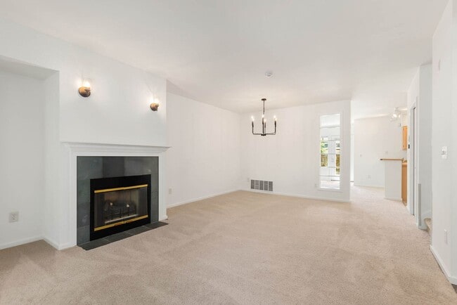 Building Photo - 15855 NE 92nd Way