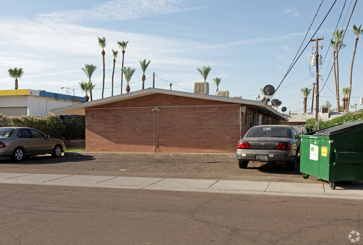 Building Photo - Multi-Family