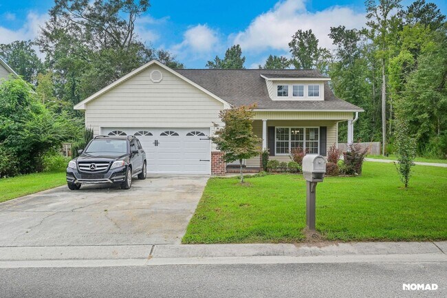 Foto del edificio - Charming 3BR House in Leland