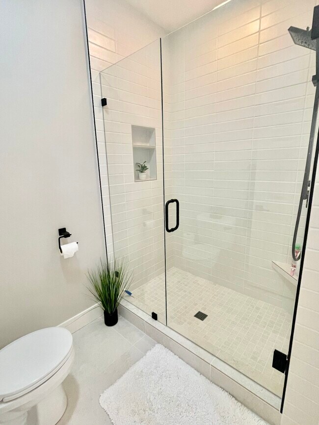 Building Photo - 19563 Simpson Ave