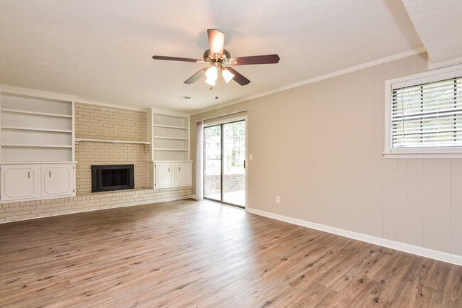 Building Photo - 6682 Cameron Rd