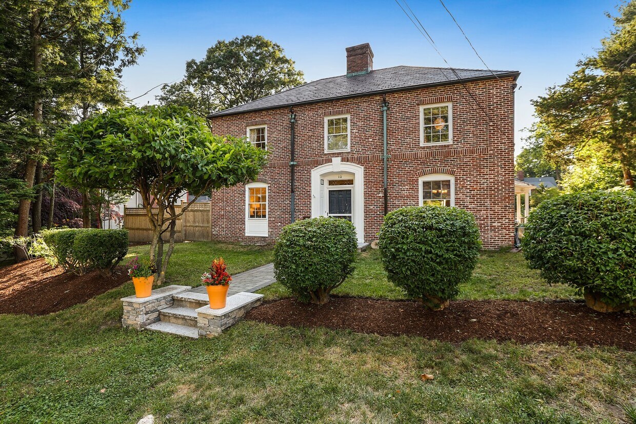 Primary Photo - 12 Ross Rd