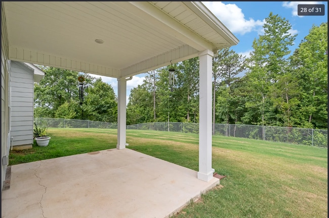 Building Photo - 6643 White Oak Ln