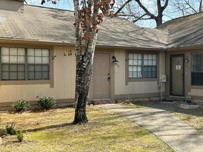 Building Photo - 402 Tallulah Trail