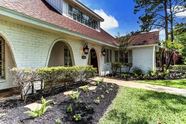 Foto del edificio - 11006 Wickersham Ln