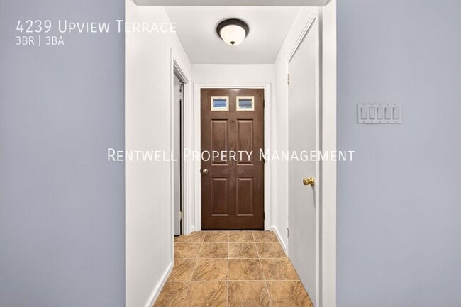 Building Photo - 4239 Upview Ter