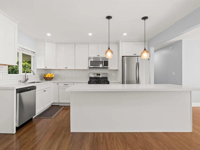 Foto del edificio - 6252 Alderley St