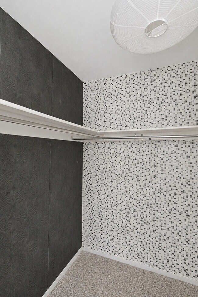 Building Photo - 1475 Rebecca Dr