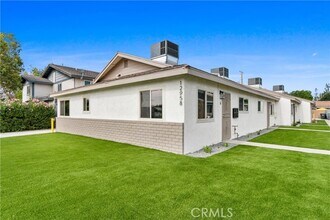 Building Photo - 12958 Yorba Ave
