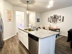 Foto principal - 338 Bisham Ct