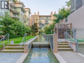 Building Photo - 1616 Columbia St