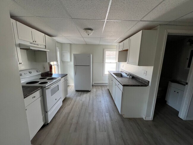 Building Photo - 853 Lords Ct