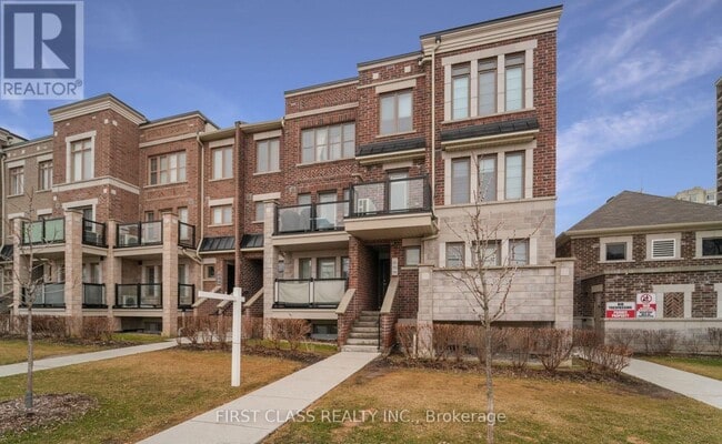 Photo du bâtiment - 2355 Sheppard Ave W