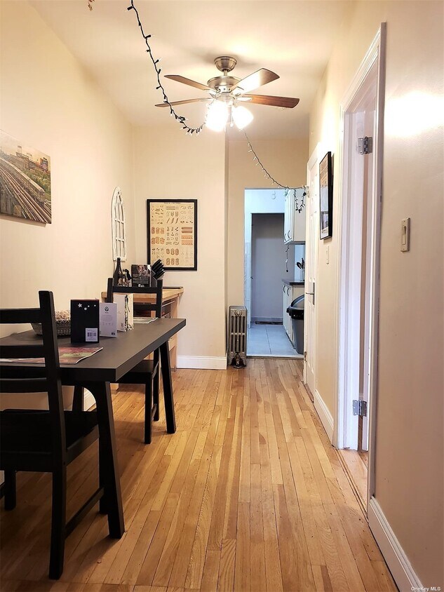 Foto principal - 32-44-44 43rd St