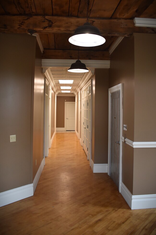 Foto del edificio - 270 Pleasant St