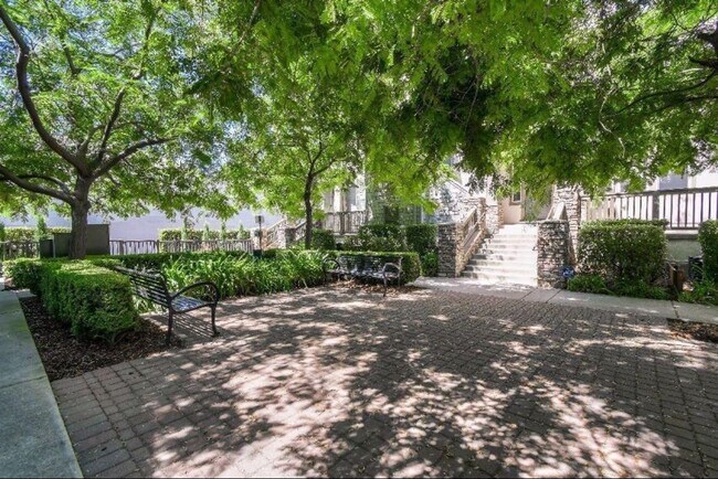 Foto del edificio - 405 Washington Square