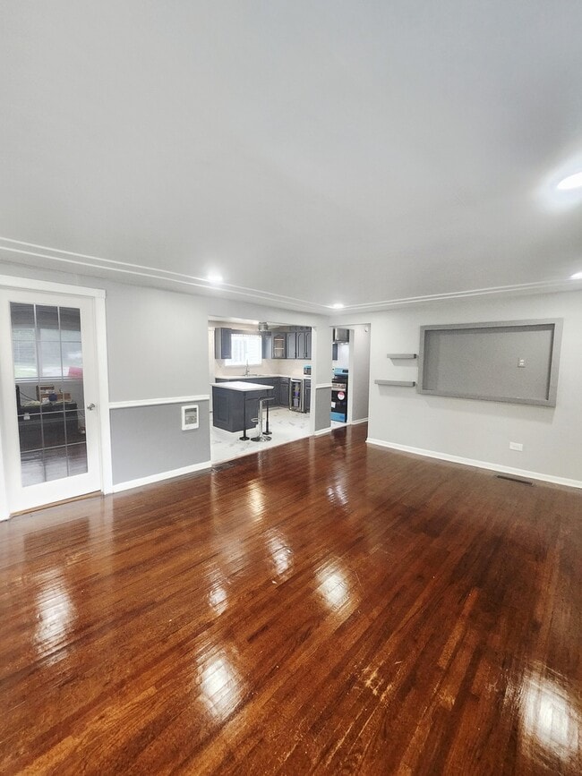 Foto del edificio - 14049 S Claire Blvd