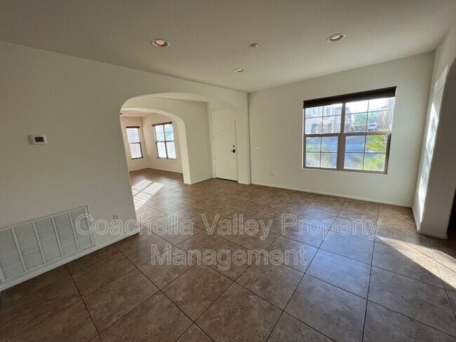 Building Photo - 235 Paseo Gregario