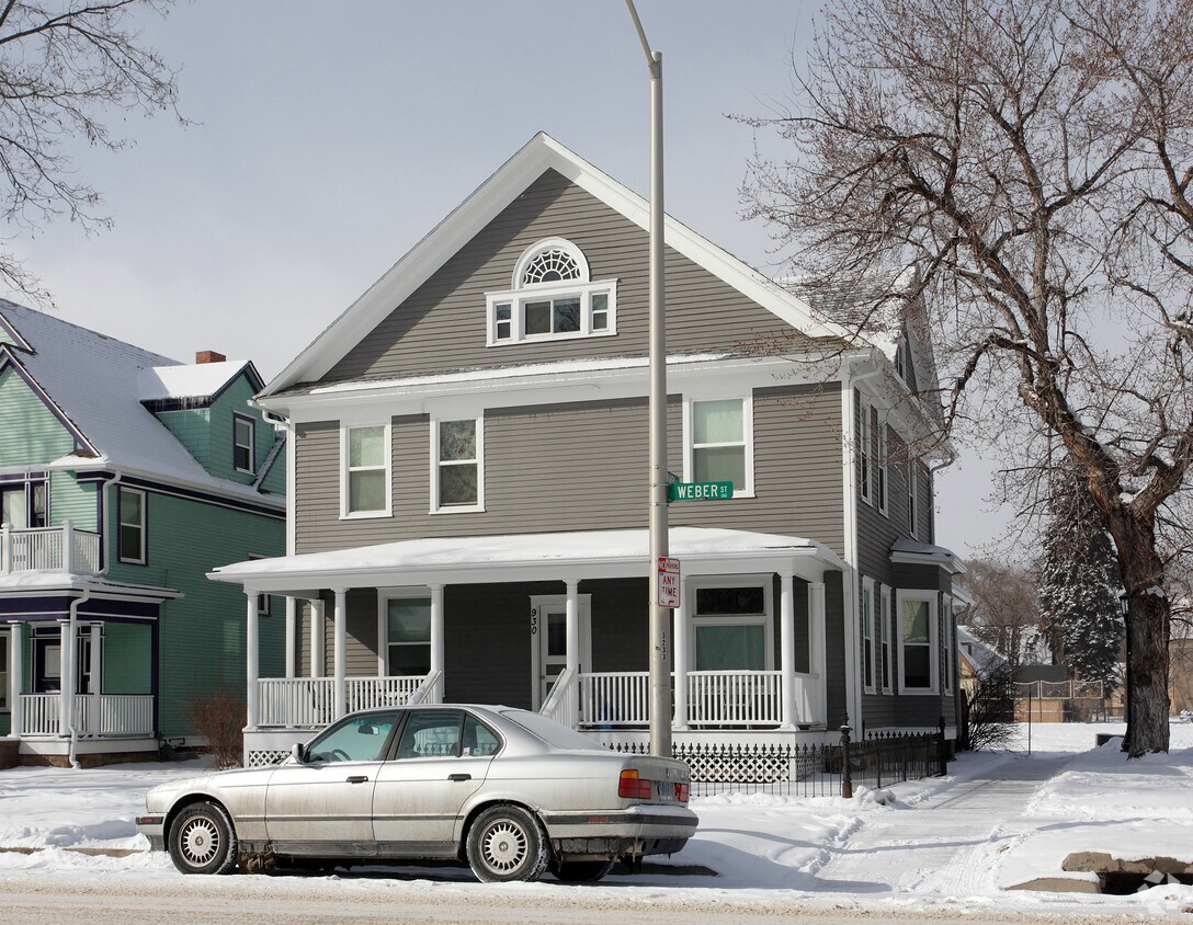 Primary Photo - 930 N Weber St