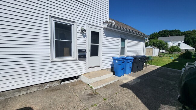 Side entrance for 2nd floor - 9 Maple St